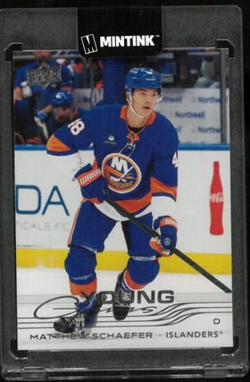 2025-26 Upper Deck Series 2 Young Guns Matthew Schaefer RC Rookie