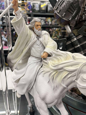 Iron Studios Gandalf the White and Shadowfax Deluxe 1/10 Deluxe Art Scale Statue