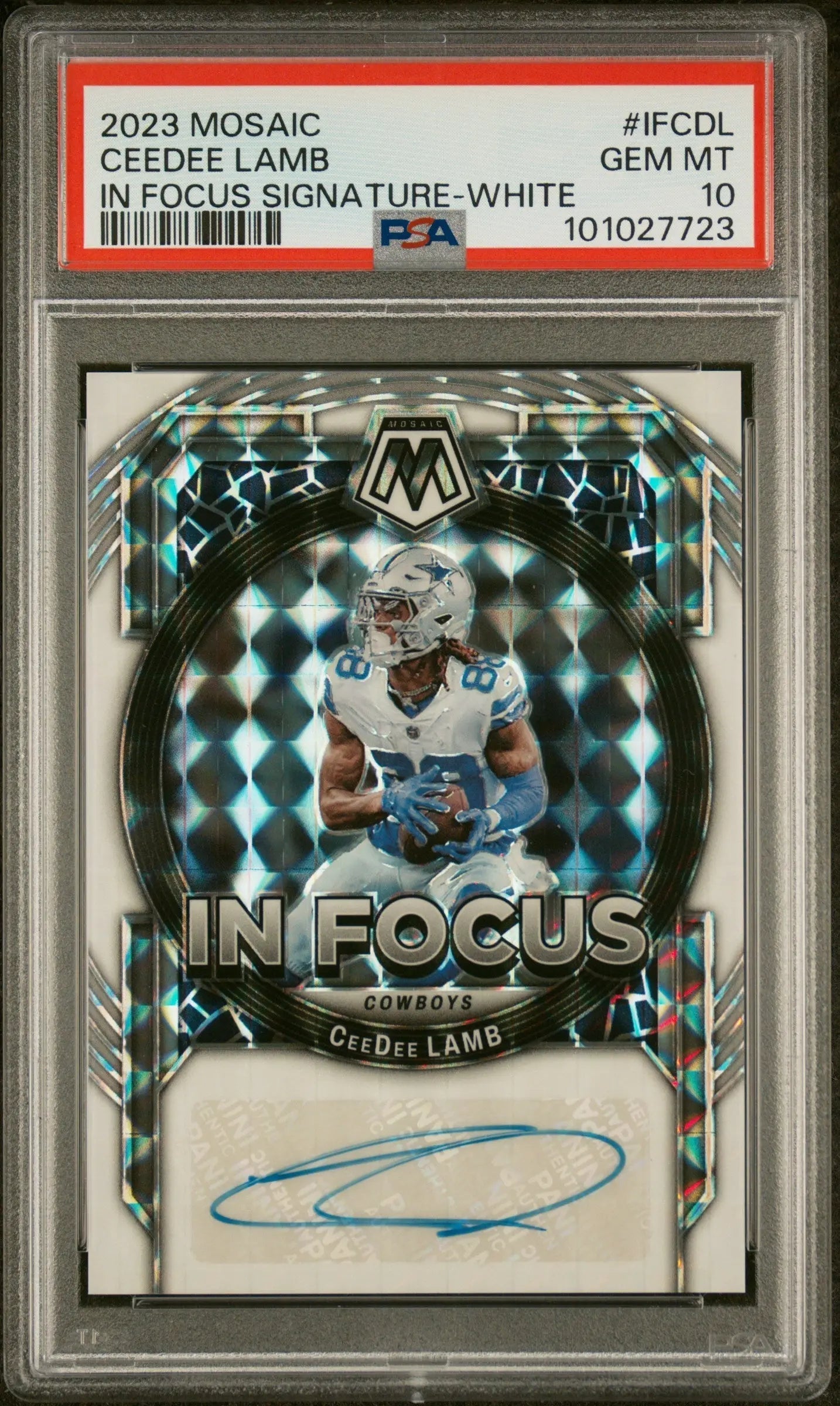 2023 Panini Mosaic In Focus Signature Auto Ceedee Lamb White PSA 10 /15