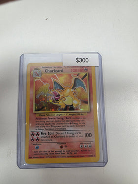 Pokemon Charizard 4/102 mp